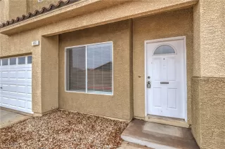 Photo #3: 2592211 Listing