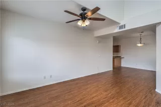 Photo #4: 2592211 Listing