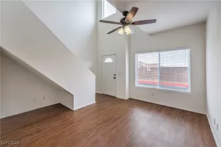 Photo #6: 2592211 Listing