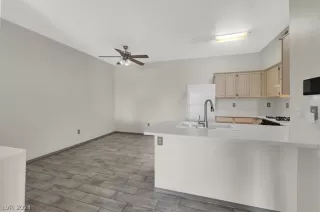 Photo #1: 2592234 Listing