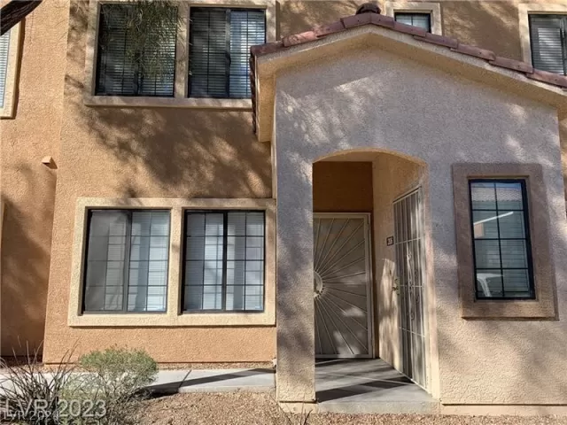 MLS: 2592260 Condo For Sale