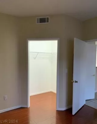 Photo #2: 2592260 Listing 