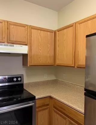 Photo #4: 2592260 Listing 