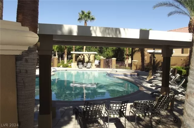 MLS: 2592262 Condo For Sale