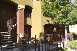 Photo #1: 2592262 Listing 