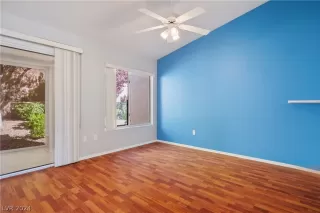 Photo #1: 2592282 Listing 