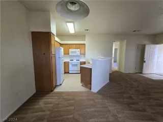 Photo #5: 2592299 Listing 