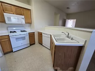 Photo #6: 2592299 Listing 