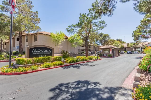 MLS: 2592332 Condo For Sale