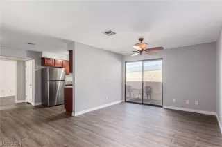 Photo #5: 2592332 Listing 