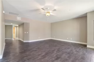 Photo #1: 2592336 Listing 