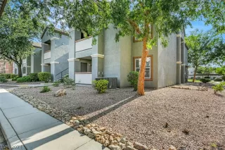 Photo #2: 2592340 Listing 