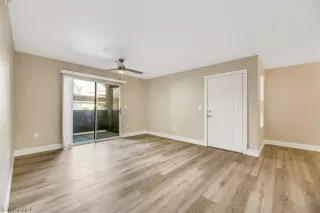 Photo #4: 2592340 Listing 