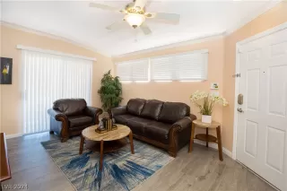 Photo #1: 2592363 Listing