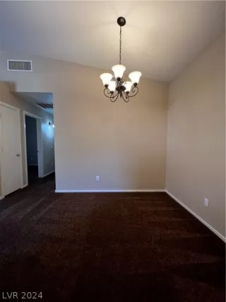 Photo #5: 2592404 Listing