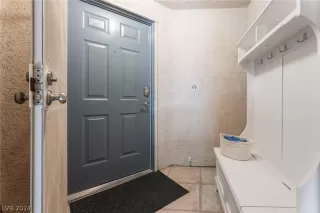 Photo #5: 2592420 Listing