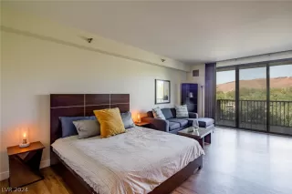 Photo #1: 2592422 Listing 