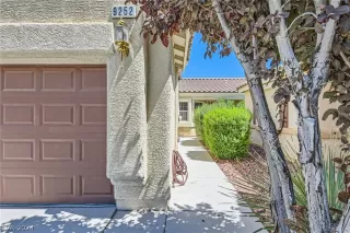 Photo #2: 2592428 Listing