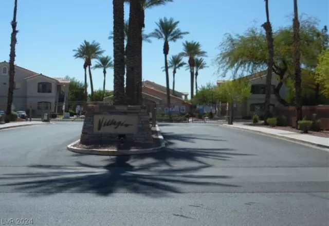 MLS: 2592463 Condo For Sale