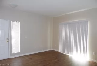 Photo #2: 2592463 Listing 