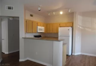 Photo #4: 2592463 Listing 