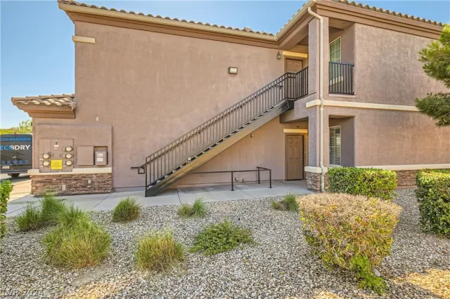 MLS: 2592470 Condo For Sale