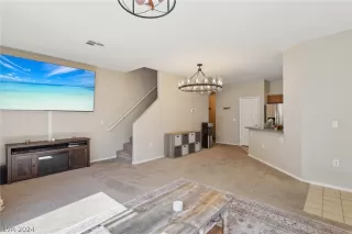 Photo #6: 2592497 Listing 