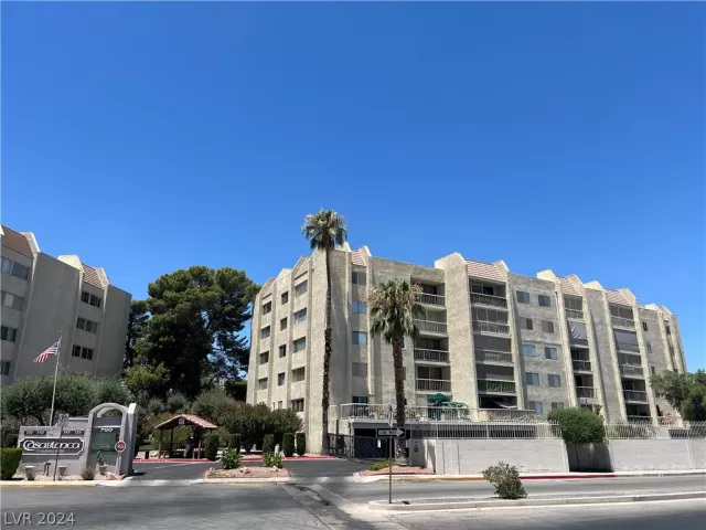 MLS: 2592505 Condo For Sale