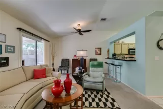 Photo #4: 2592531 Listing