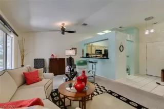 Photo #5: 2592531 Listing