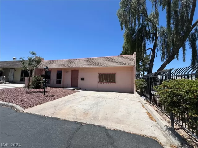 MLS: 2592538 Condo For Sale