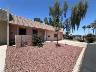 Photo #1: 2592538 Listing