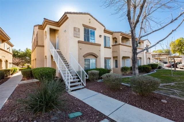 MLS: 2592559 Condo For Sale