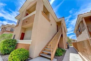 Photo #3: 2592562 Listing 