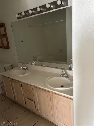 Photo #6: 2592565 Listing 