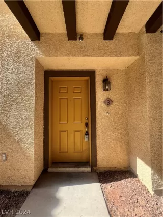 Photo #2: 2592584 Listing 