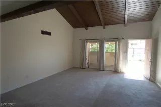 Photo #1: 2592587 Listing
