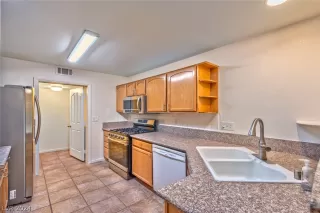 Photo #2: 2592608 Listing 