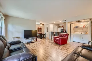 Photo #1: 2592609 Listing