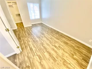 Photo #3: 2592643 Listing 