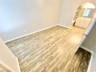 Photo #6: 2592643 Listing 