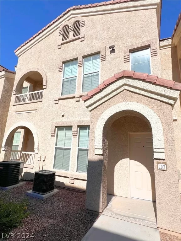 MLS: 2592645 Condo For Sale