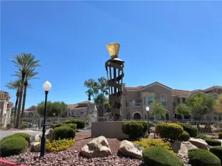 Photo #2: 2592645 Listing