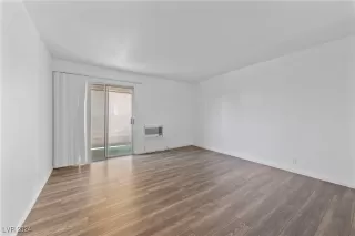 Photo #6: 2592680 Listing 