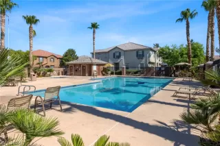 Photo #3: 2592694 Listing