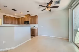 Photo #5: 2592694 Listing