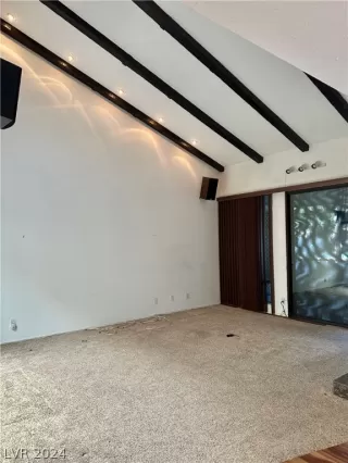 Photo #2: 2592707 Listing 