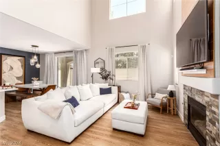 Photo #2: 2592728 Listing 