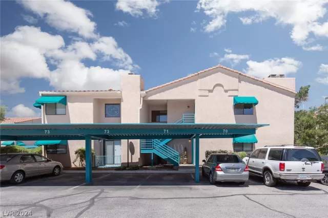 MLS: 2592749 Condo For Sale