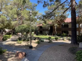 Photo #5: 2592761 Listing 